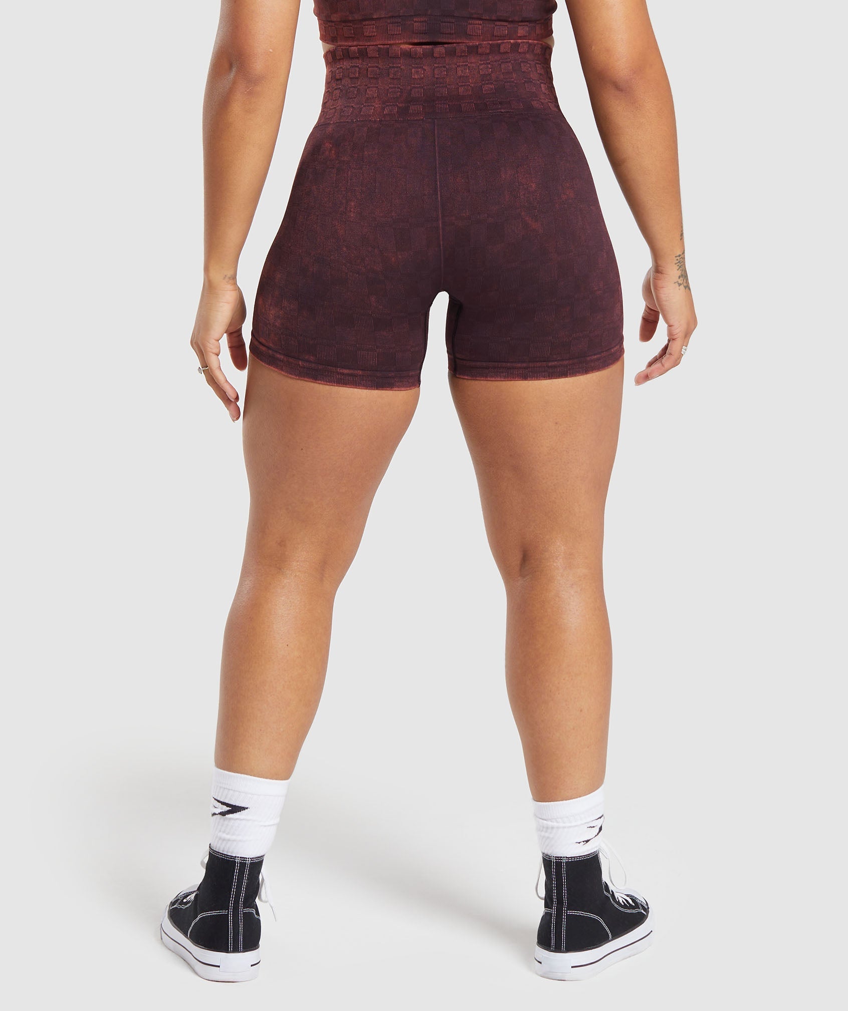 Check Seamless Washed Shorts in Plum Brown - view 2