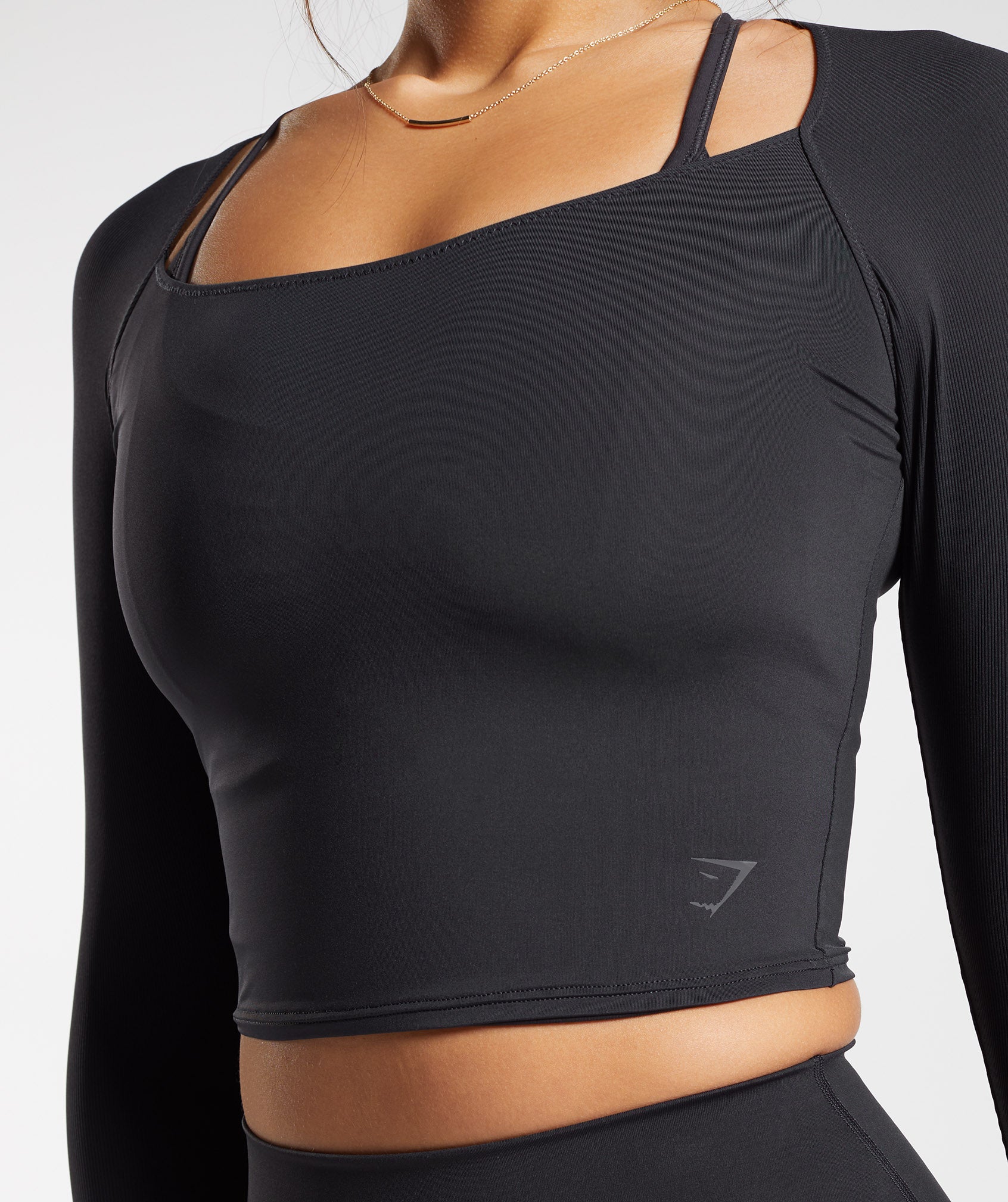 Elevate 3/4 Sleeve Crop Top in Black