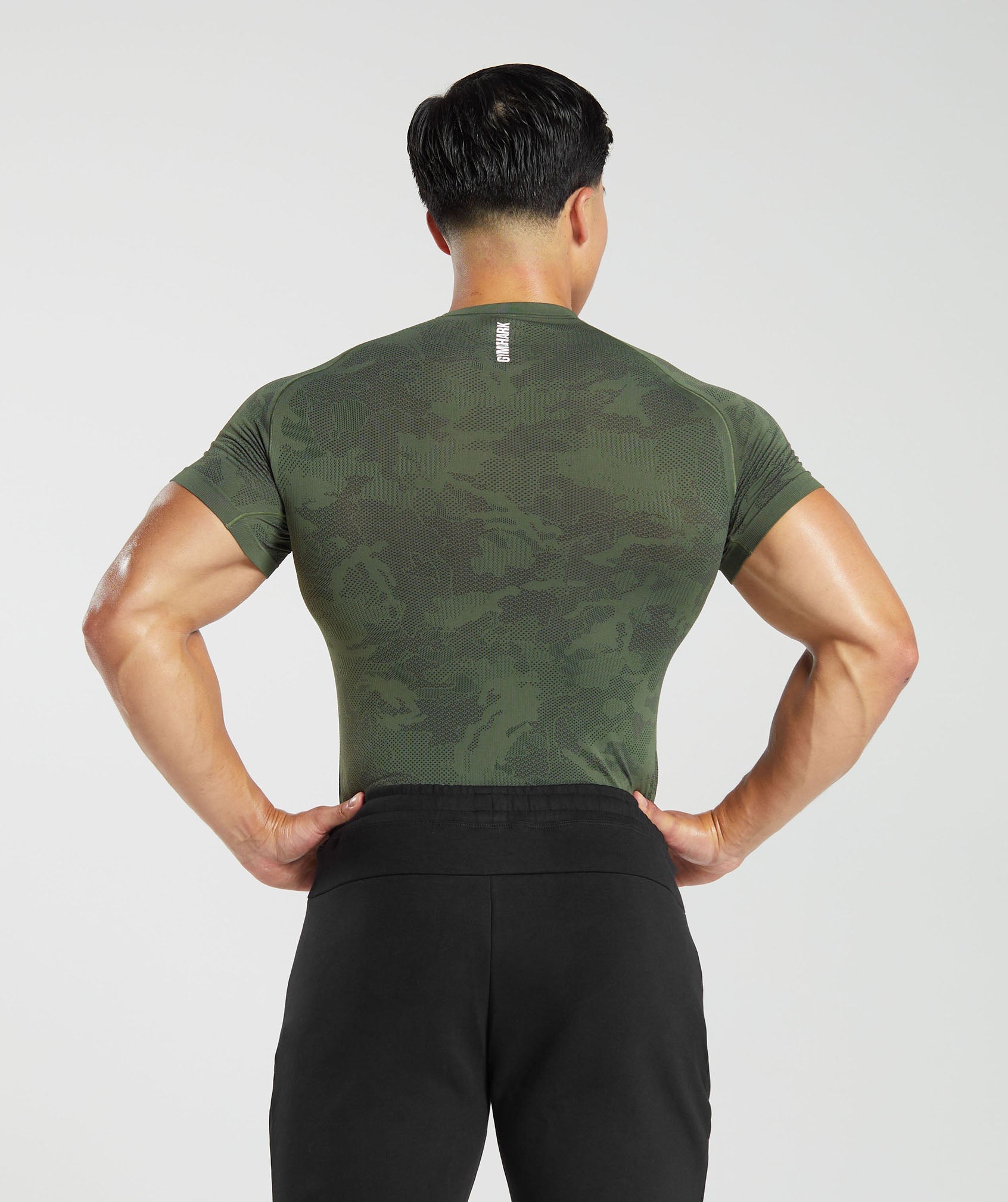 Geo Seamless T-Shirt in Core Olive/Black