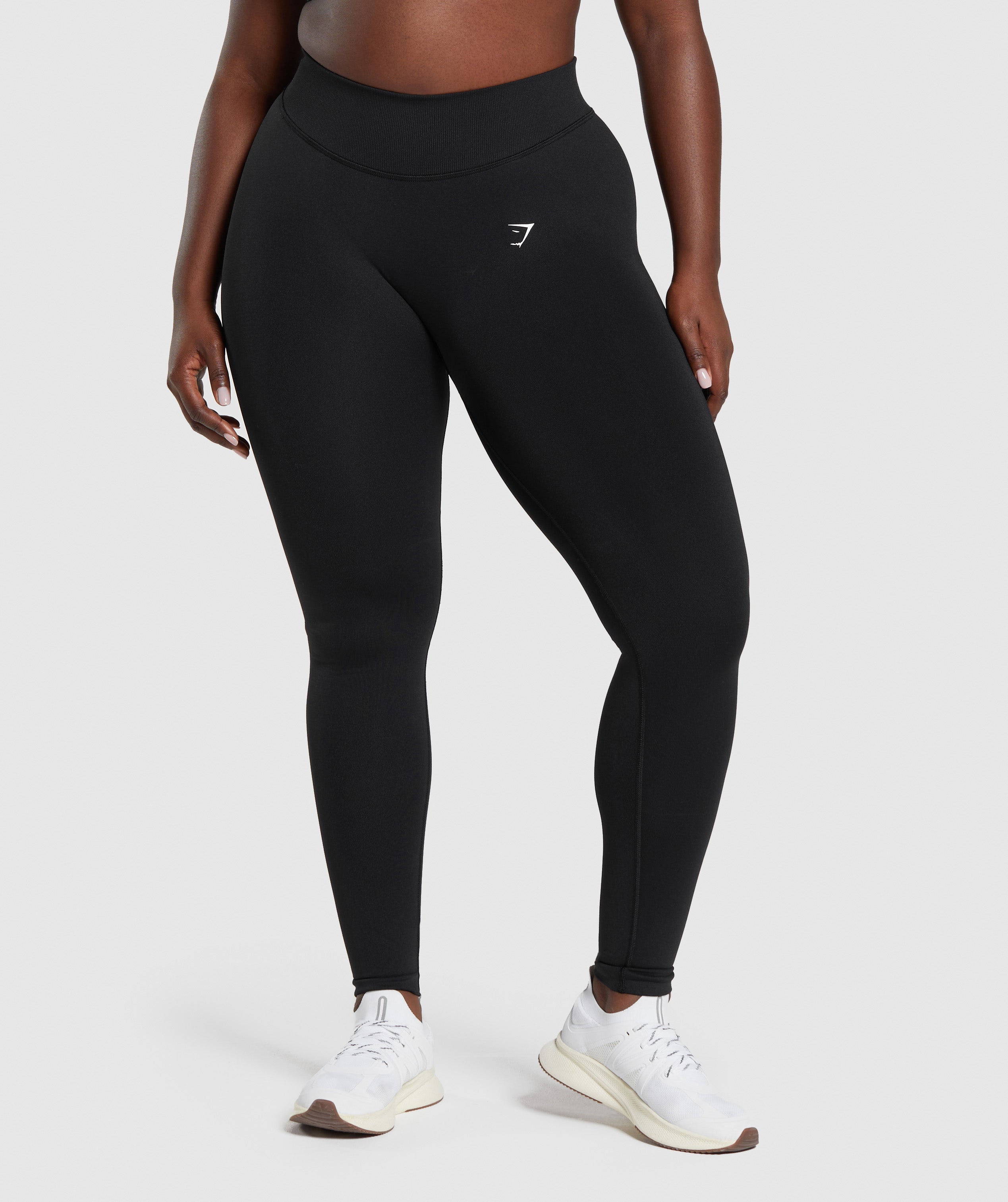 Apex Limit Seamless Leggings in Black - view 3