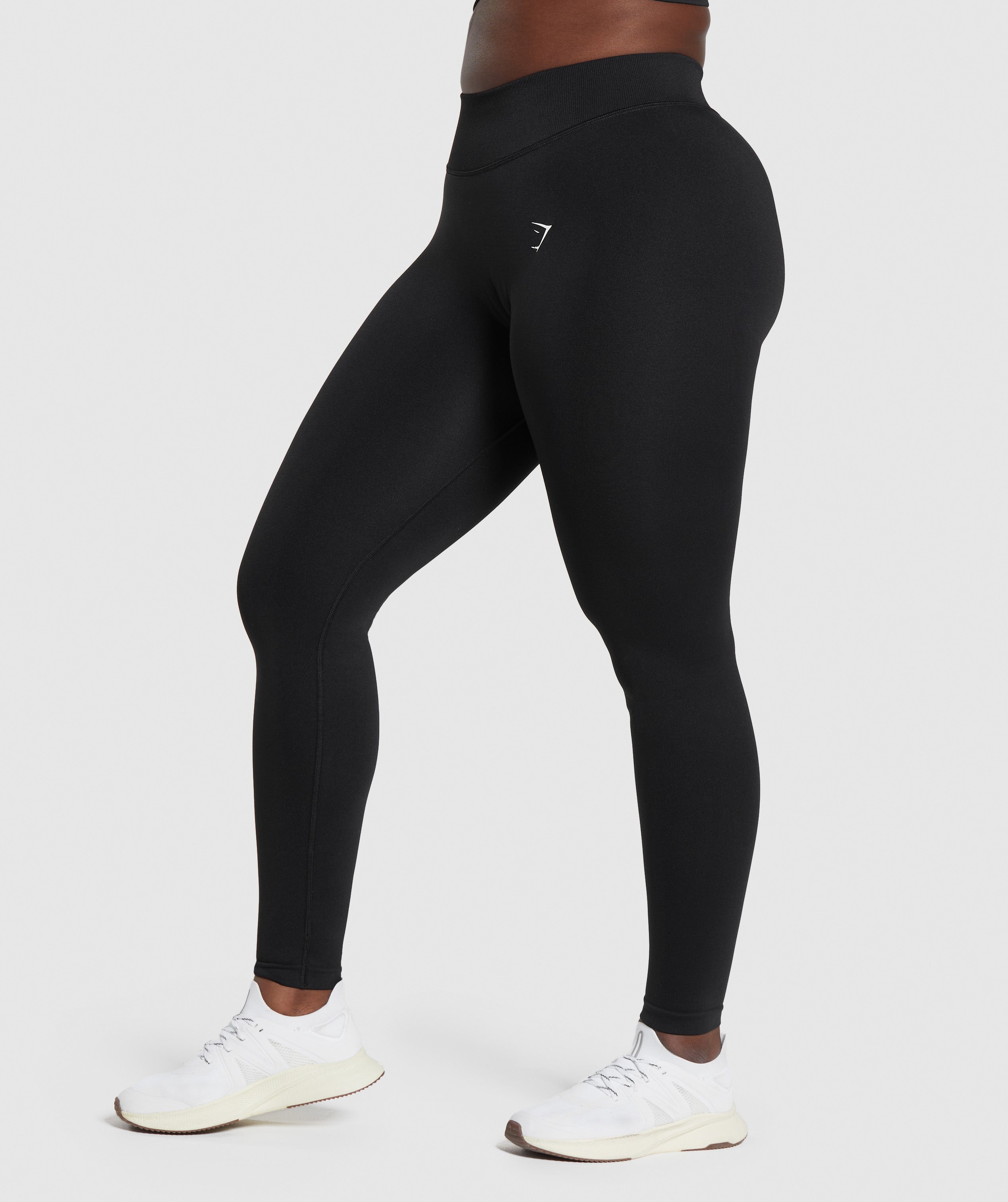 Apex Limit Seamless Leggings in Black - view 7