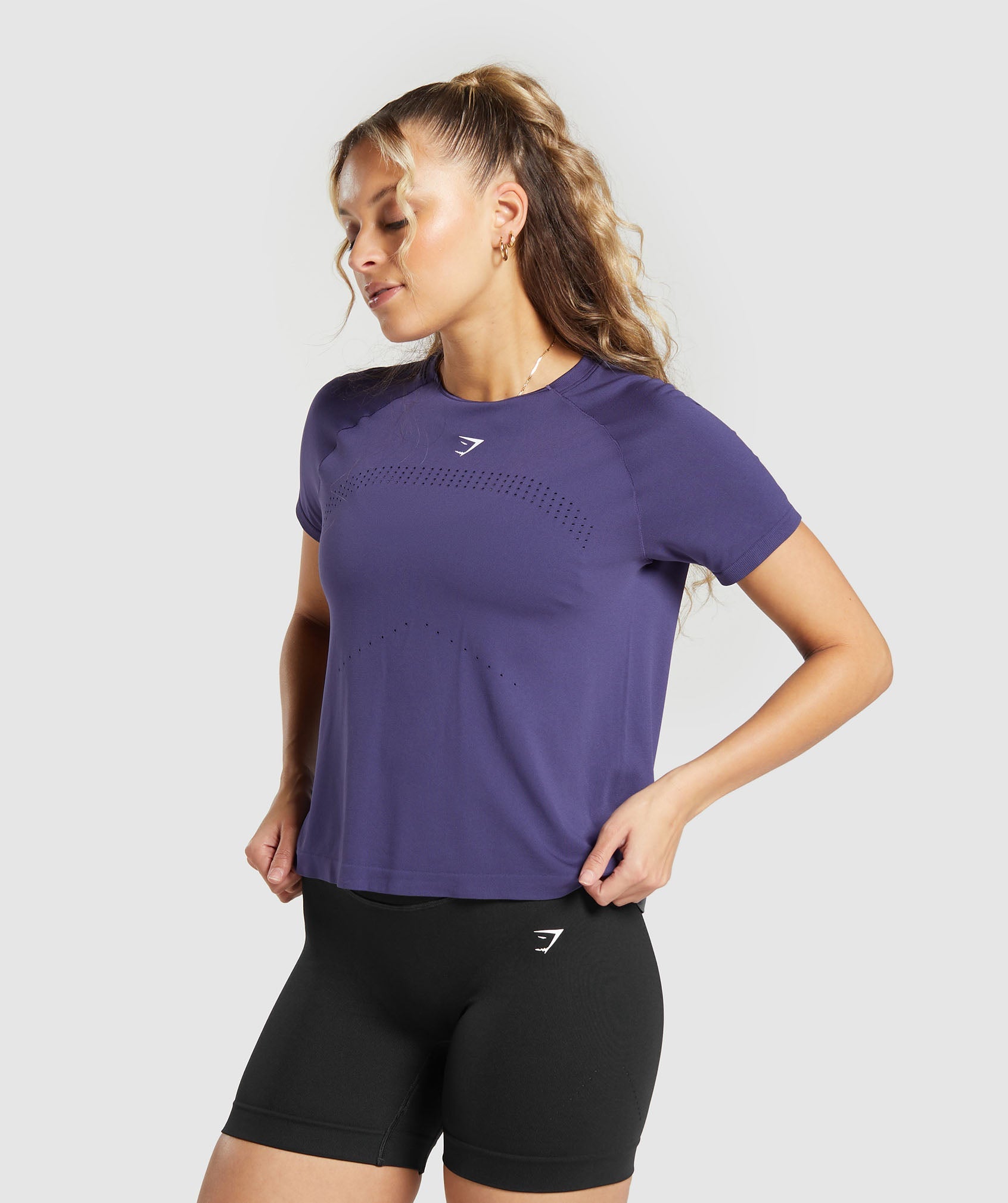 Sweat Seamless T-Shirt in Galaxy Purple - view 3