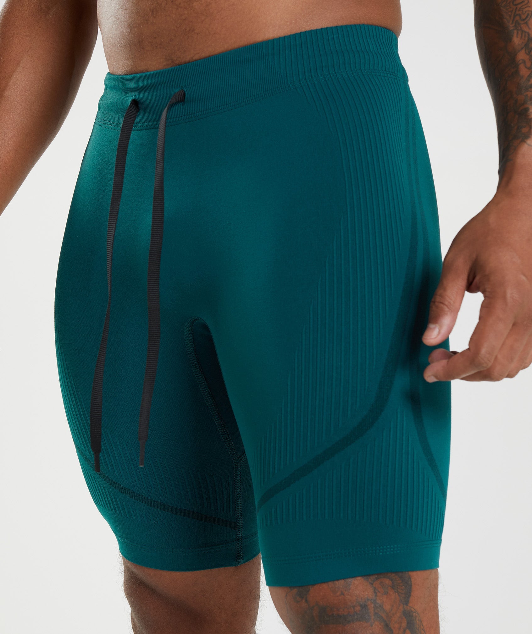 315 Seamless 1/2 Shorts in Winter Teal/Black - view 6