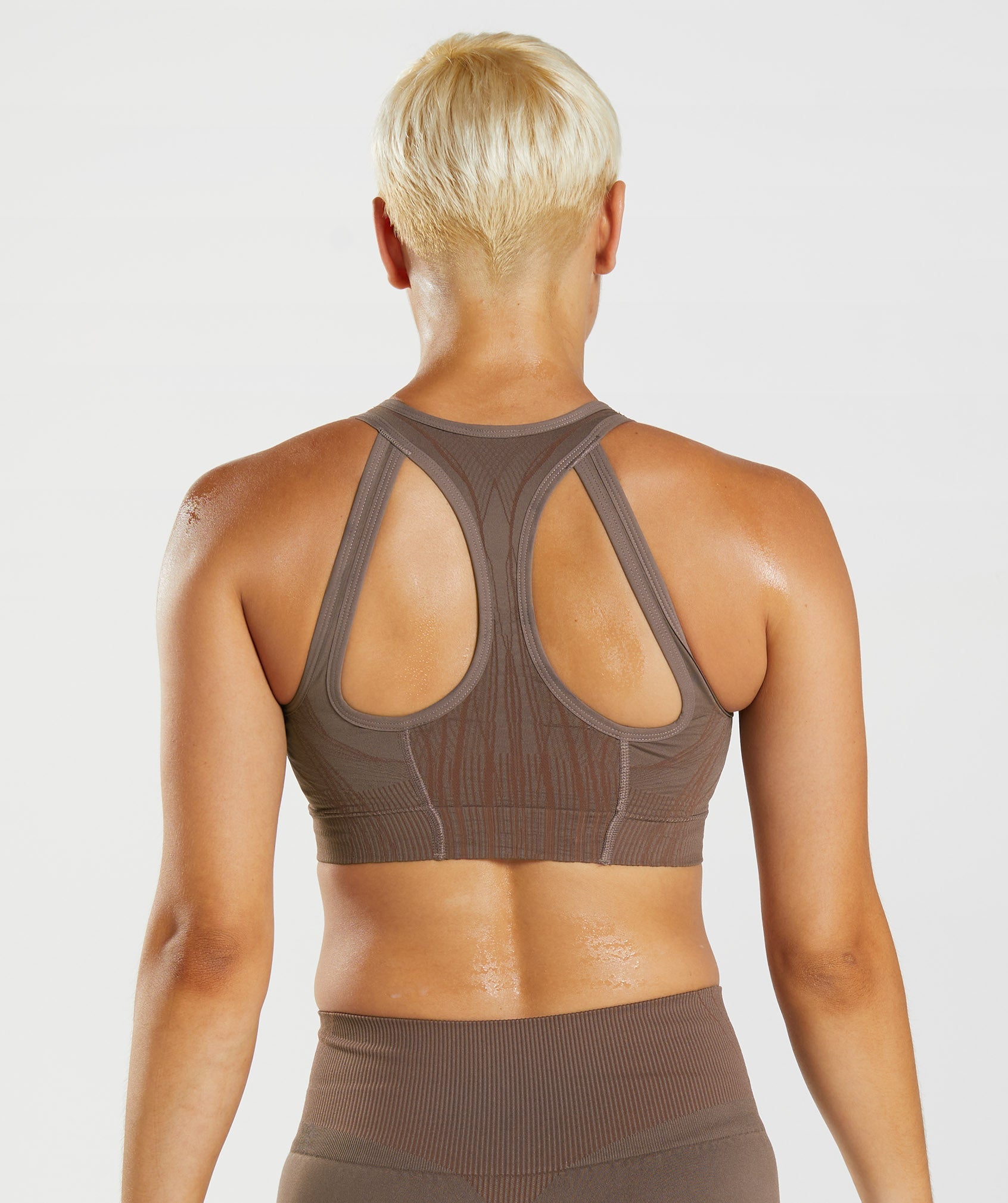 Apex Seamless Sports Bra in Truffle Brown/Cherry Brown