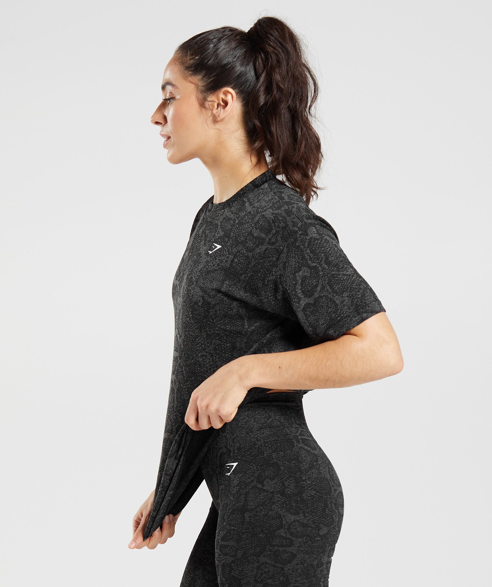 Adapt Animal Seamless T-Shirt in Urban Grey/Black