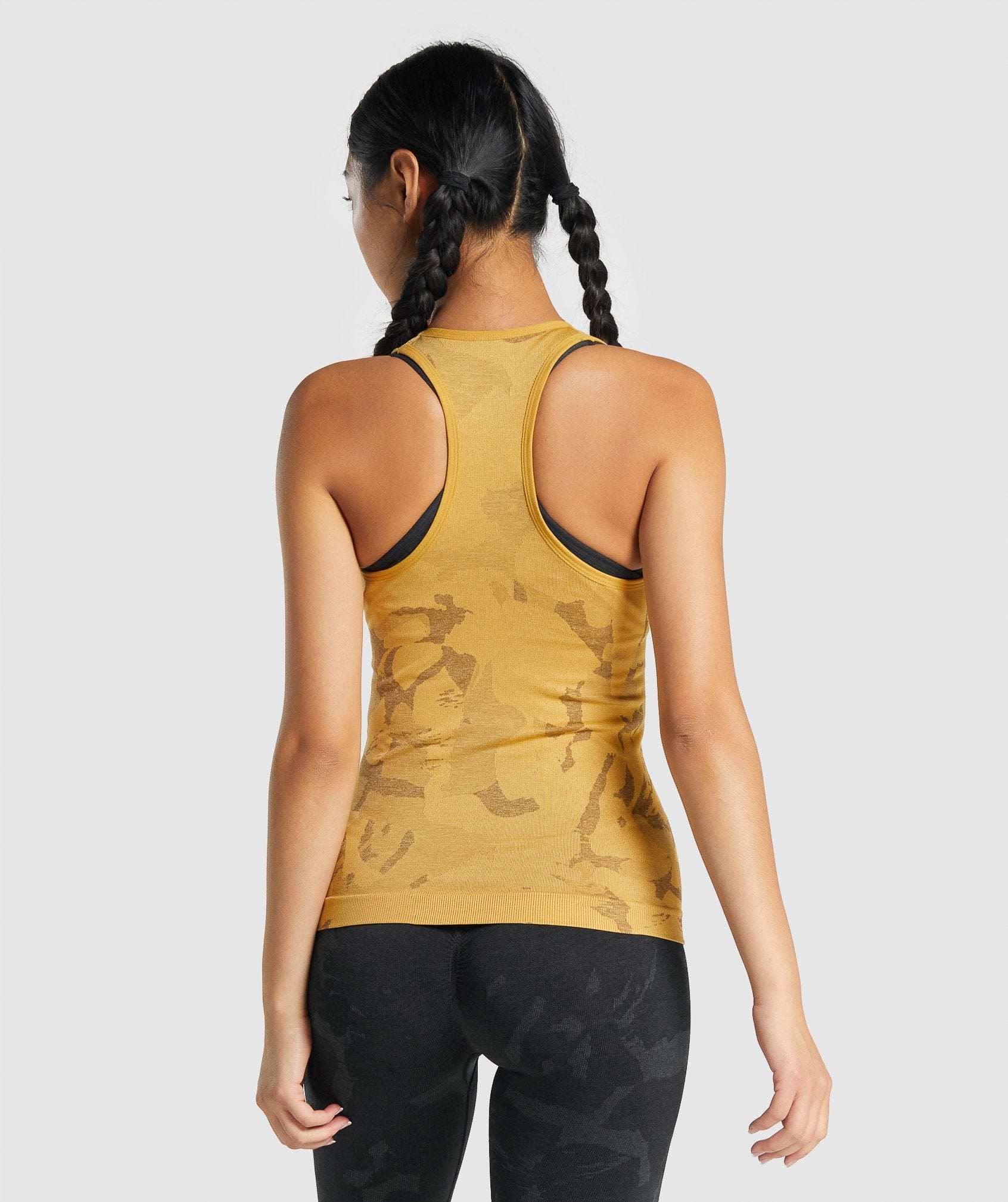 Adapt Camo Seamless Tank in Savanna | Yellow