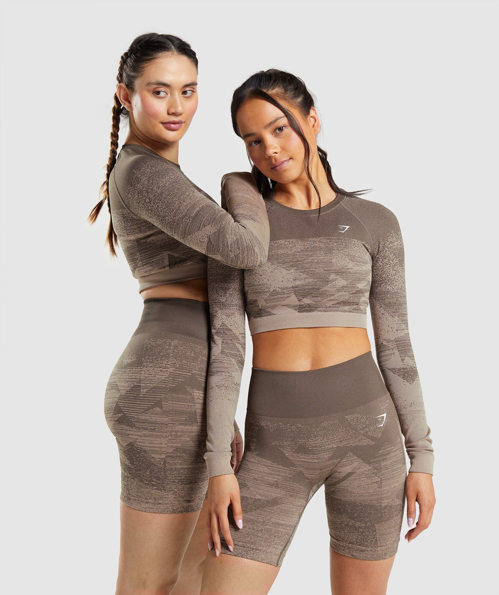 Gymshark Training Crop Sweater - Penny Brown