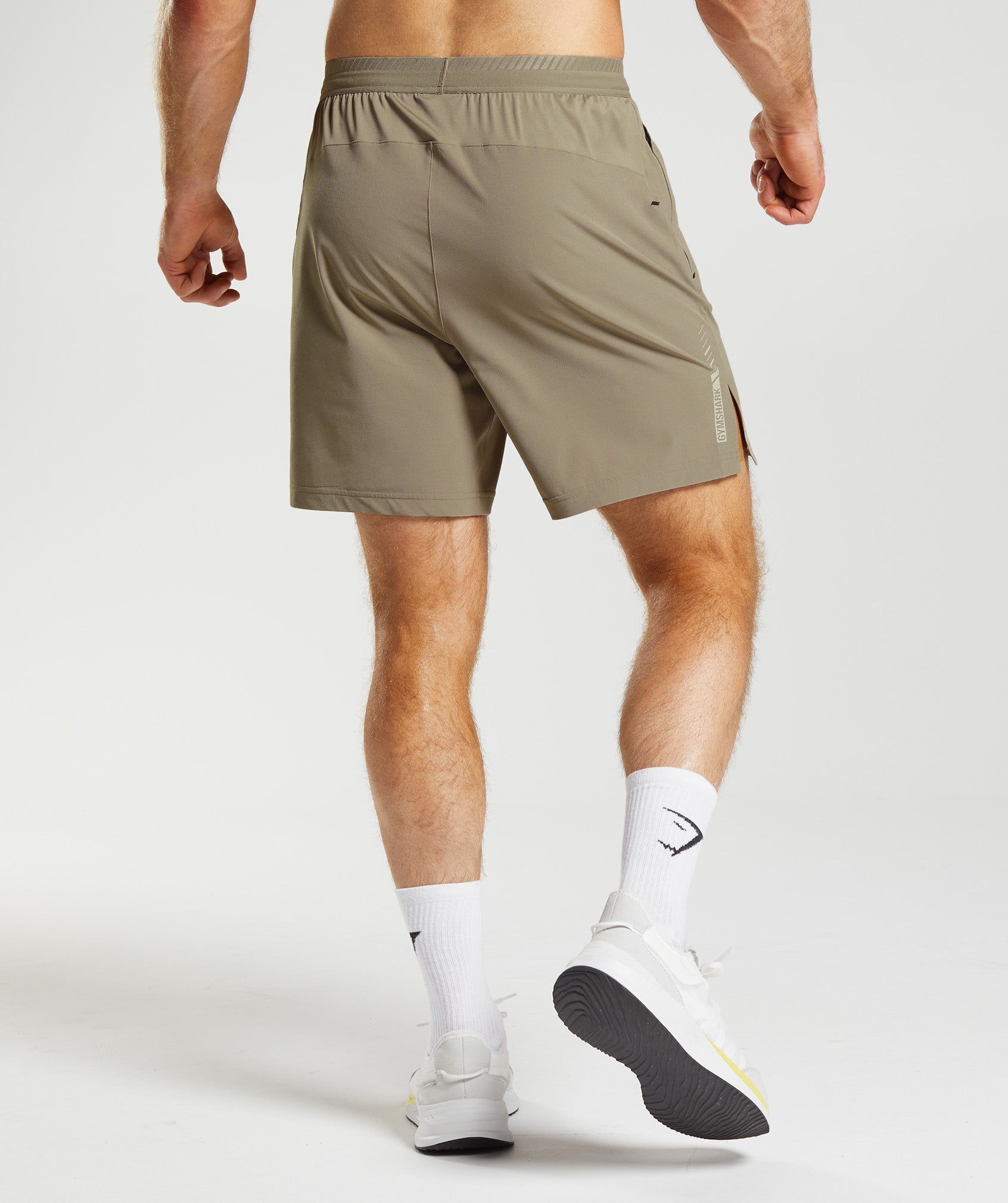 Apex 7" Hybrid Shorts in Earthy Brown