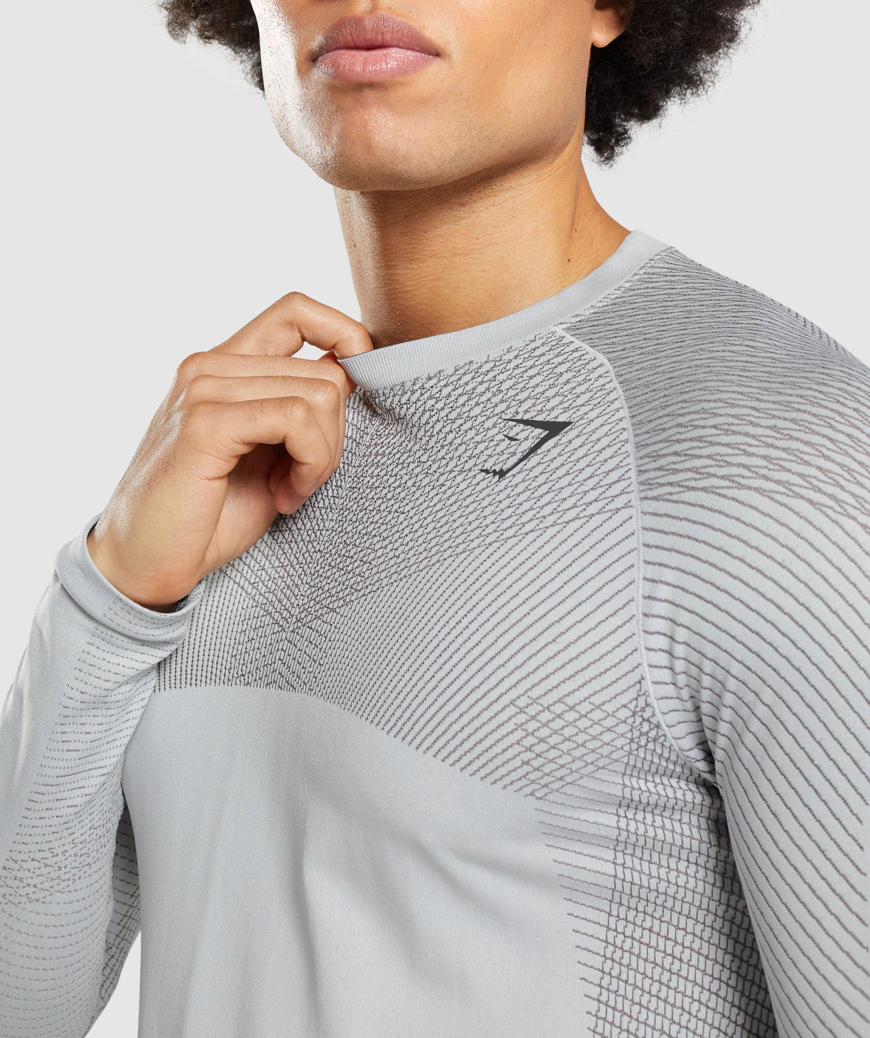 Apex Seamless Long Sleeve T-Shirt in Light Grey/Onyx Grey - view 6