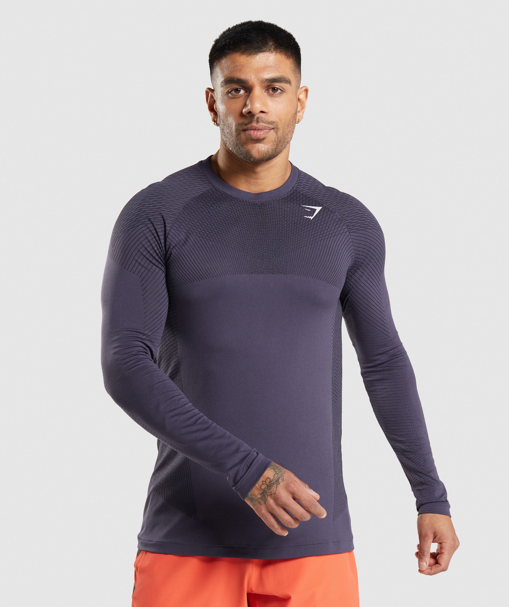 Apex Seamless Long Sleeve T-Shirt in Rich Purple/Black