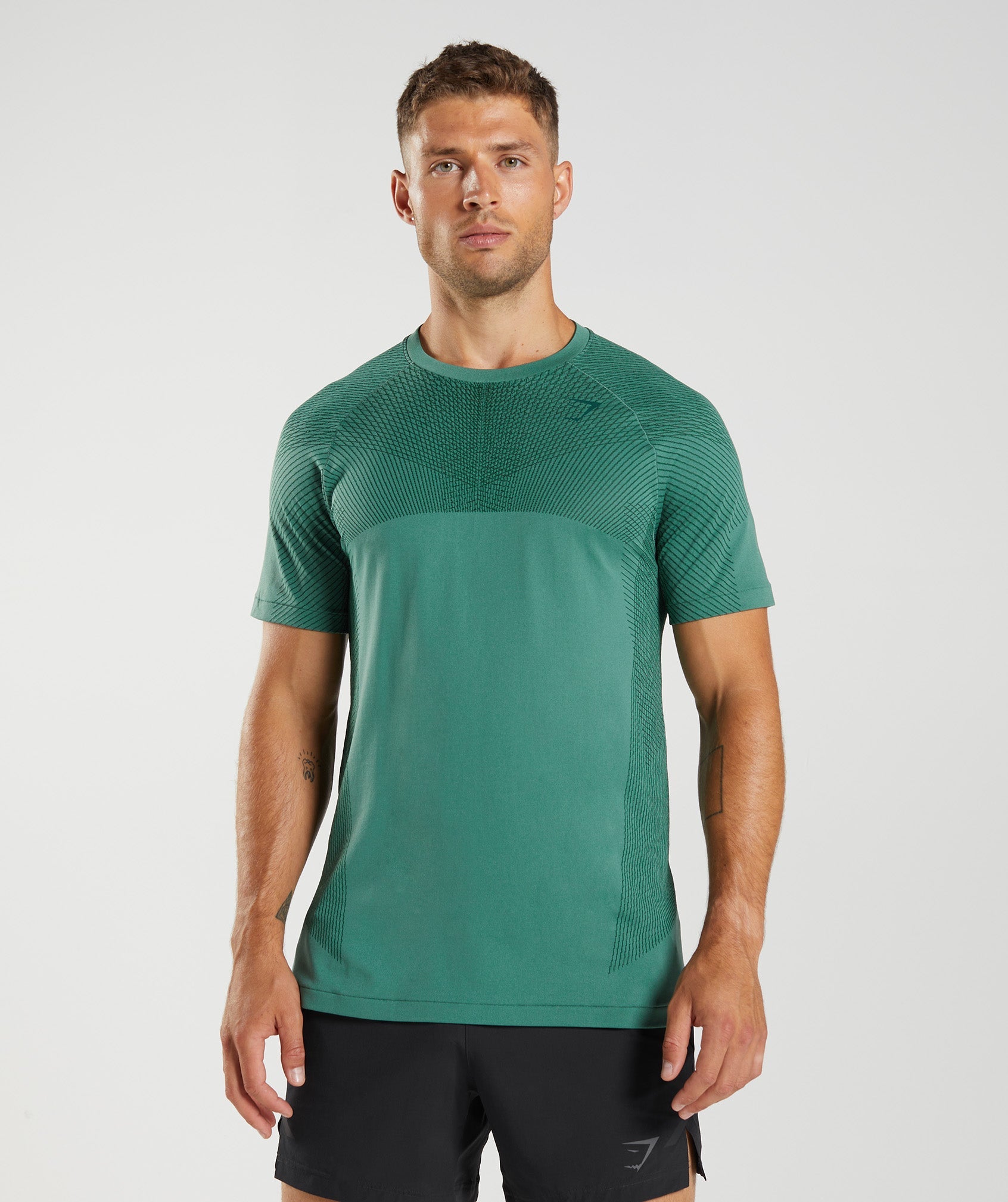 Apex Seamless T-Shirt in Hoya Green/Woodland Green