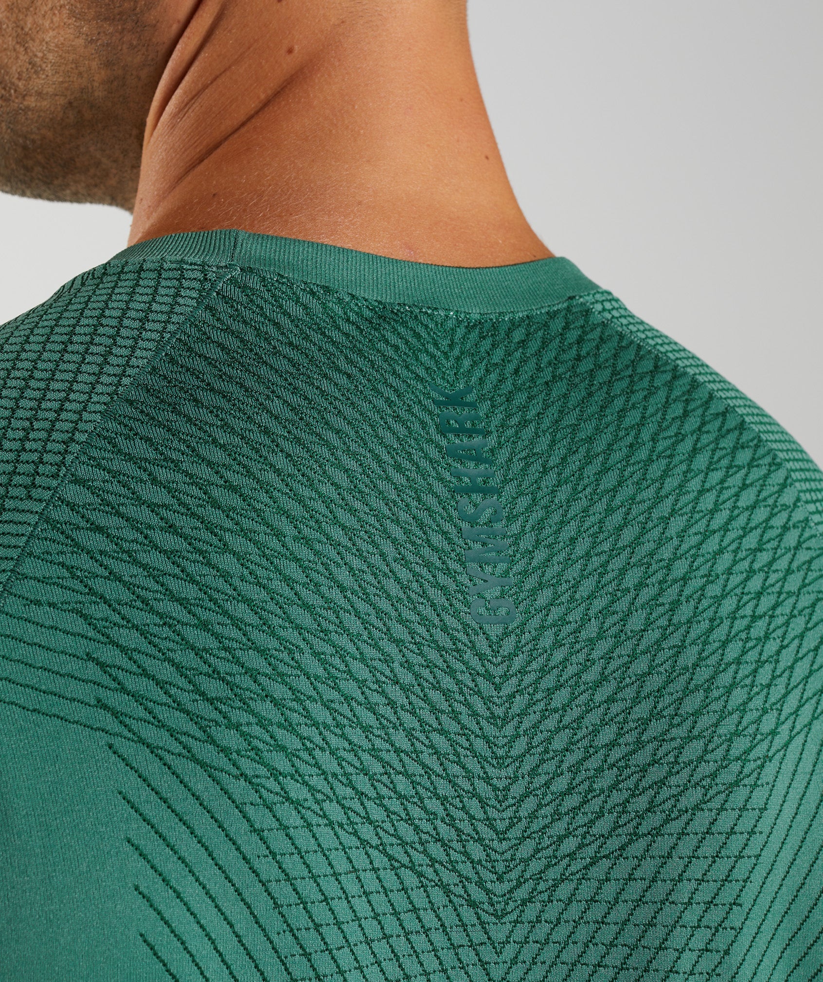 Apex Seamless T-Shirt in Hoya Green/Woodland Green