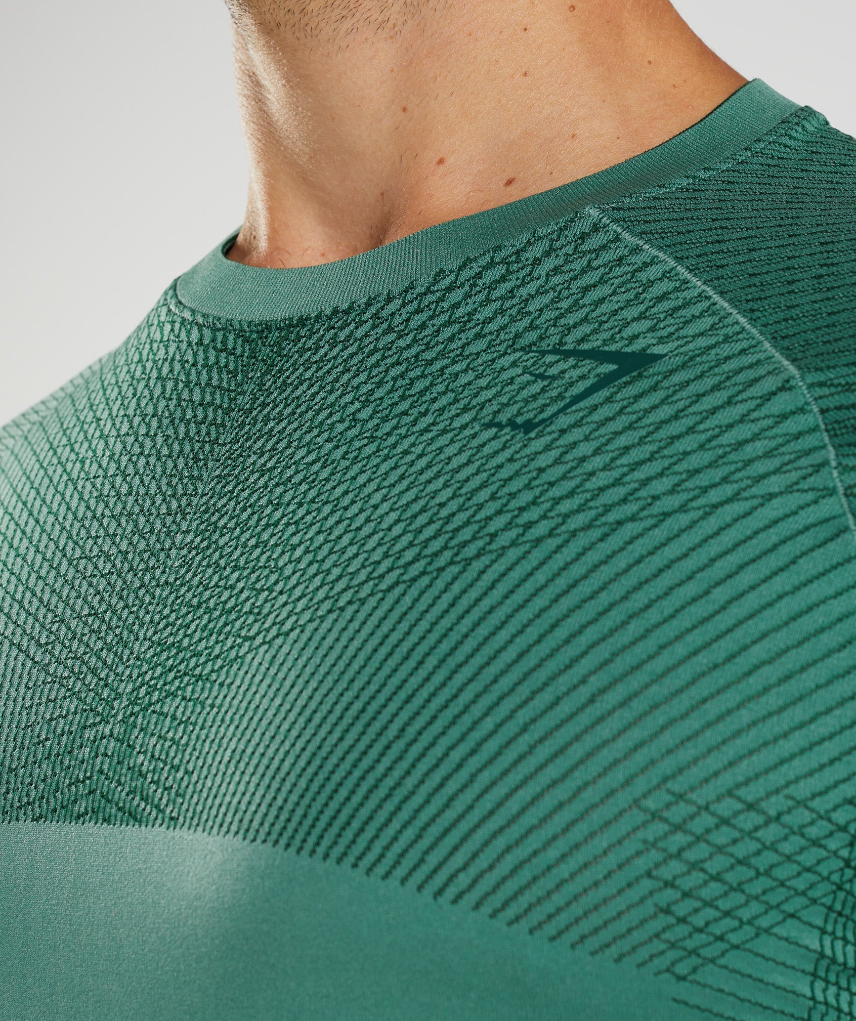 Apex Seamless T-Shirt in Hoya Green/Woodland Green