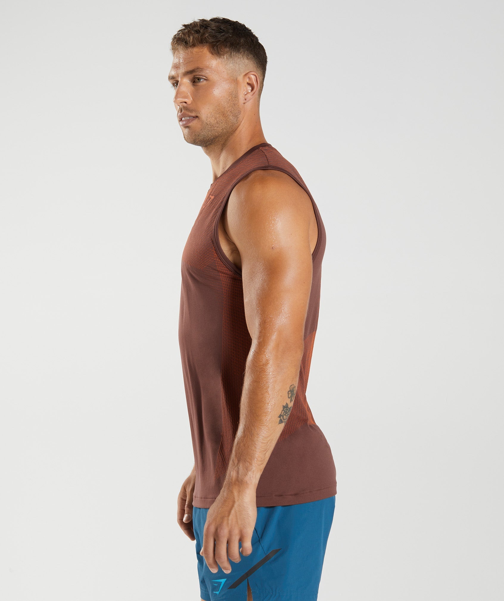 Apex Seamless Tank in Cherry Brown/Pepper Red