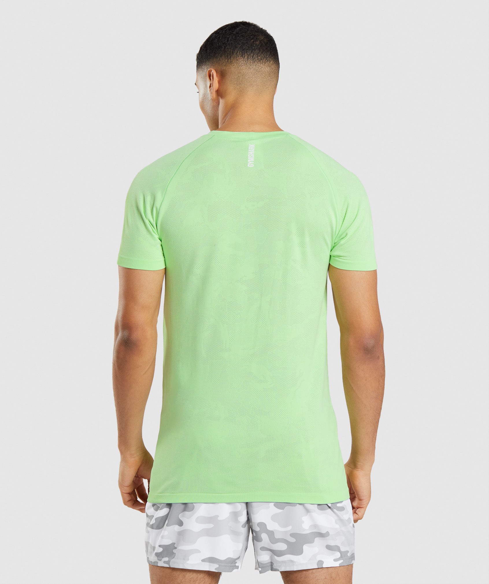 Geo Seamless T-Shirt in Bali Green/White
