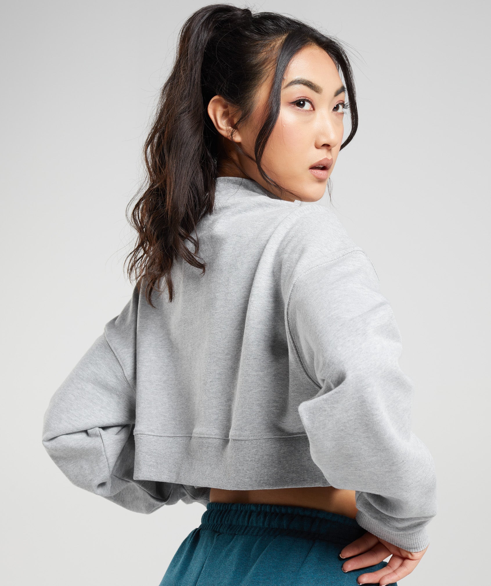 Rest Day Sweats Cropped Pullover in Light Grey Core Marl