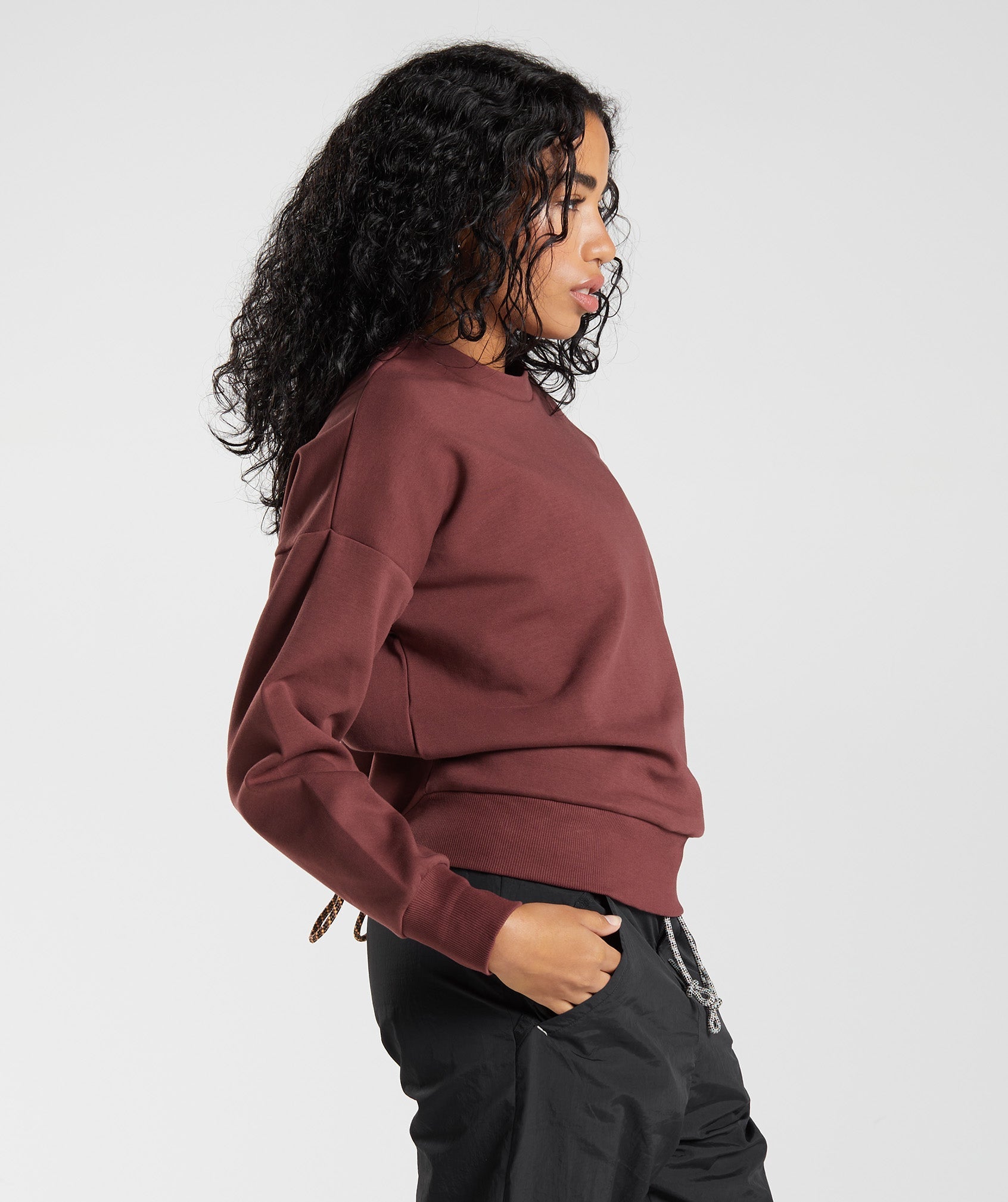 Retake Sweat Crew in Cherry Brown