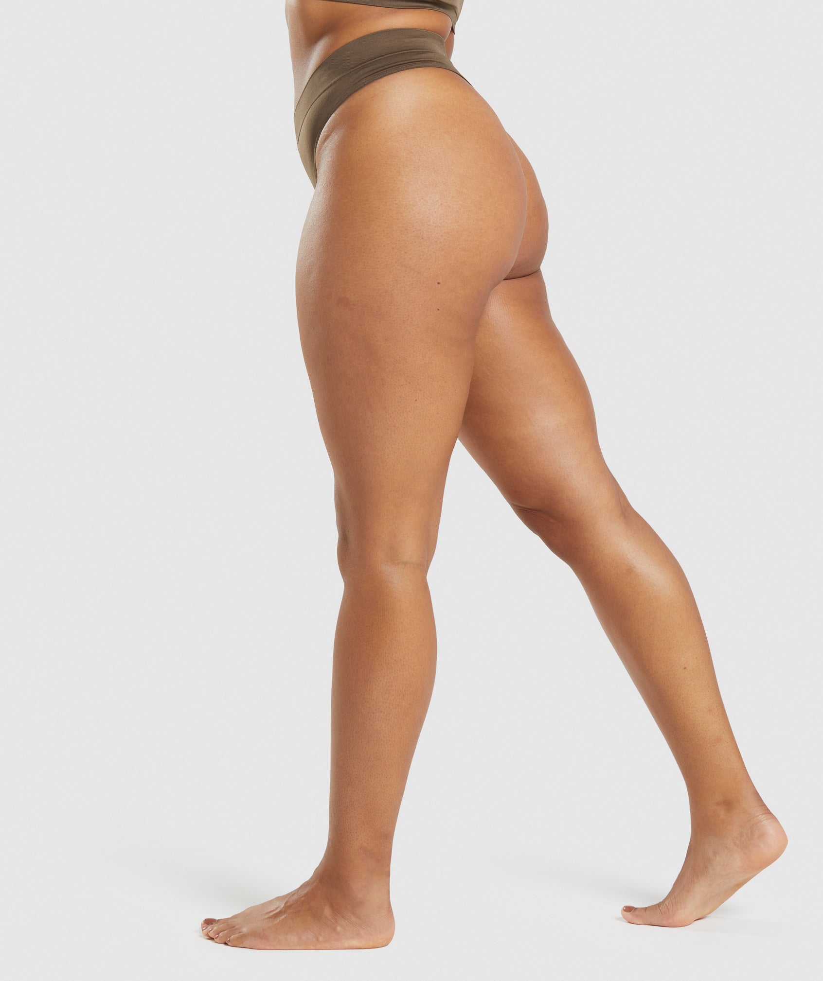 Seamless High Rise Thong in Walnut Brown