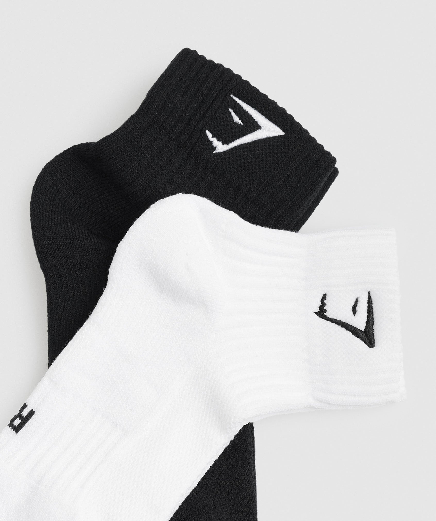 Sharkhead Embroidered Quarter Socks 2pk in White/Black