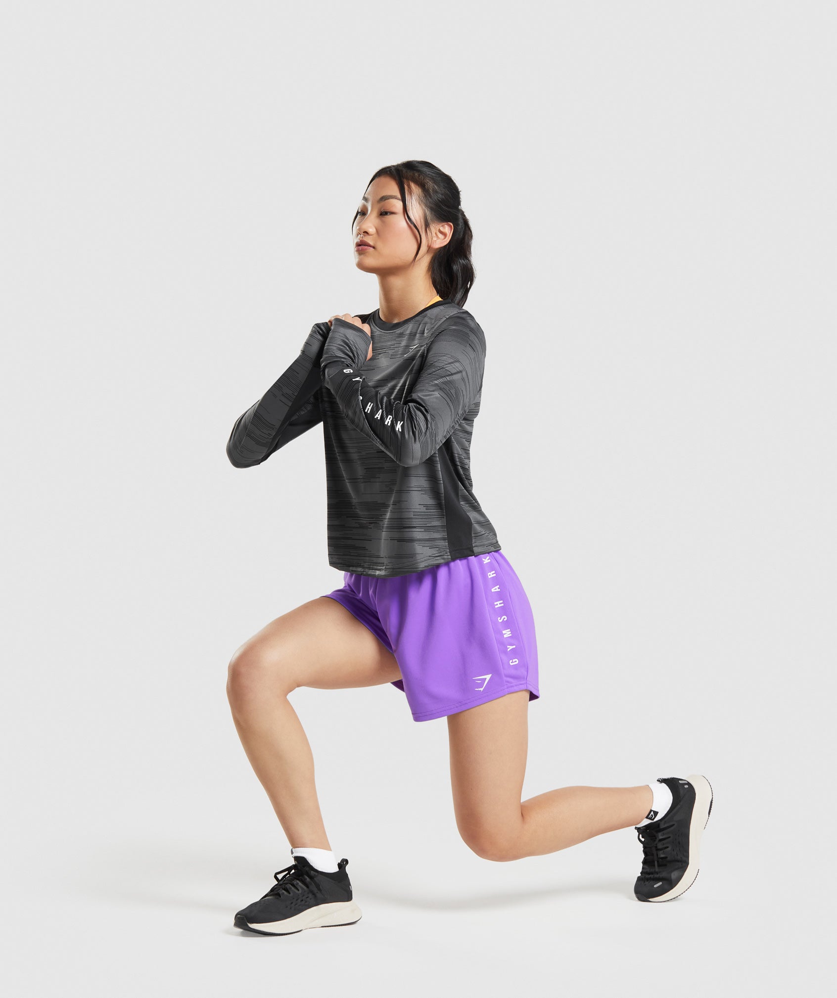 Sport Loose Shorts in Bright Purple