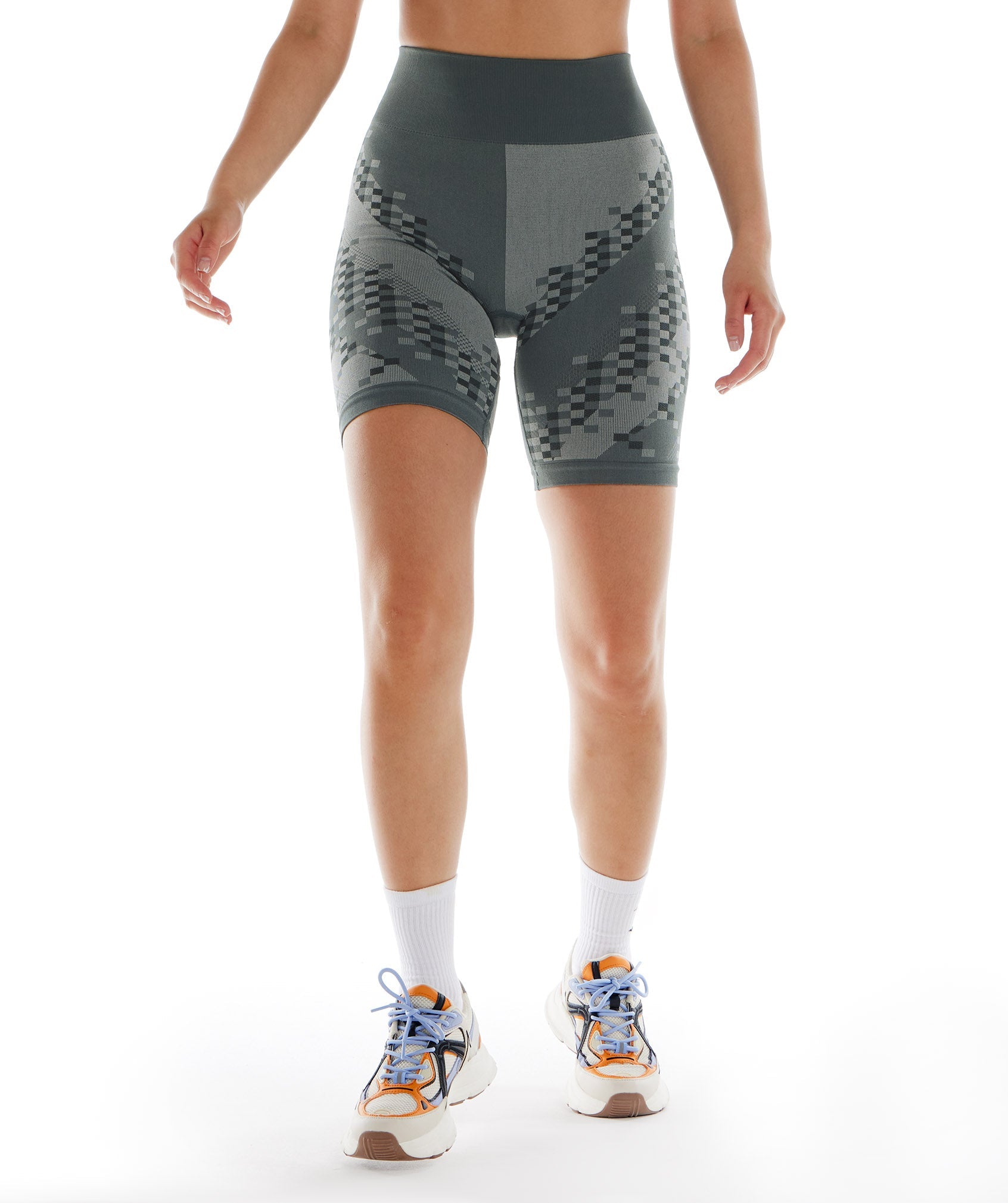 Wtflex Cyborg Seamless Cycling Shorts in Charcoal Grey/Black/Light Grey