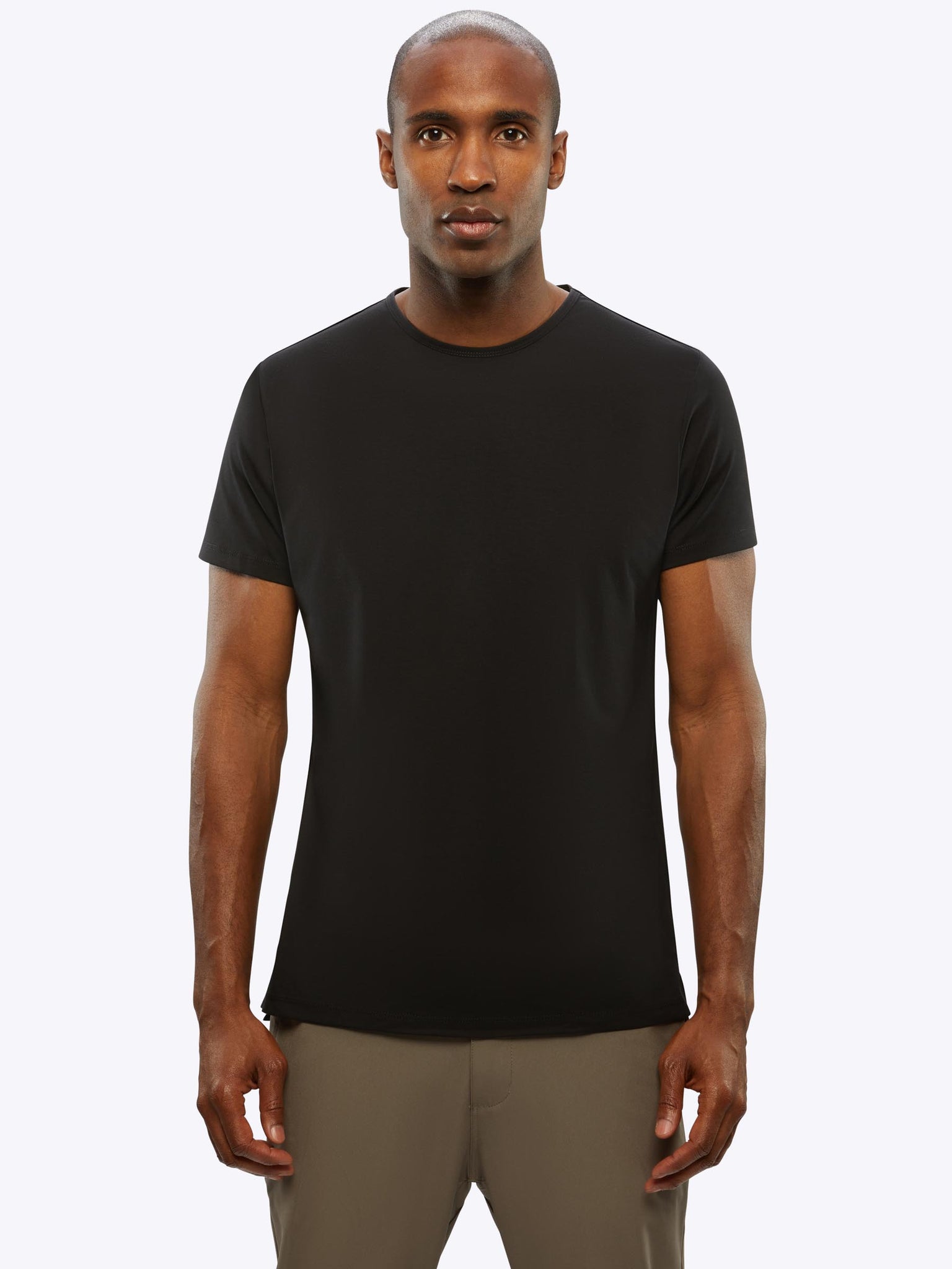 AO Split-Hem Tee  Black Signature-fit PYCA Pro®