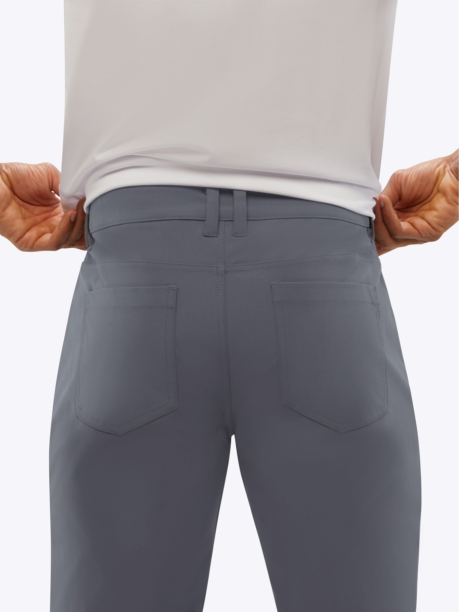 AO 5-Pocket Pant  Graphite Slim-Fit Versaknit™