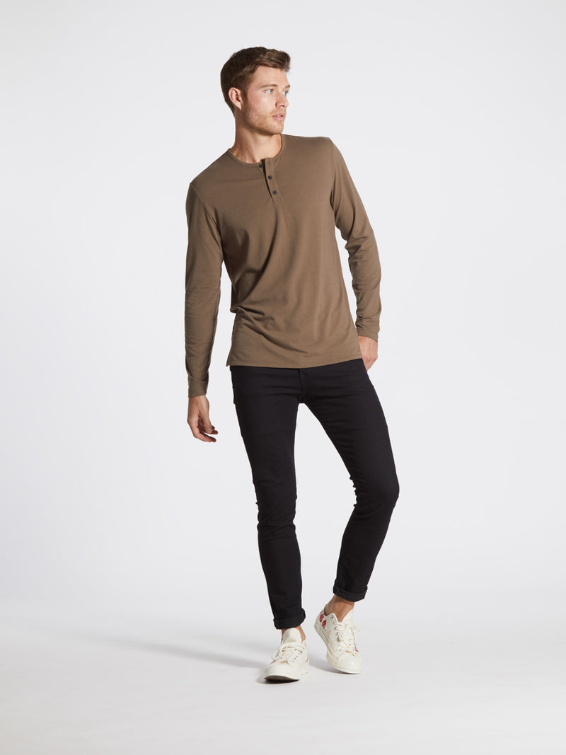 Black L/S Crew Curve-Hem – CUTS CLOTHING