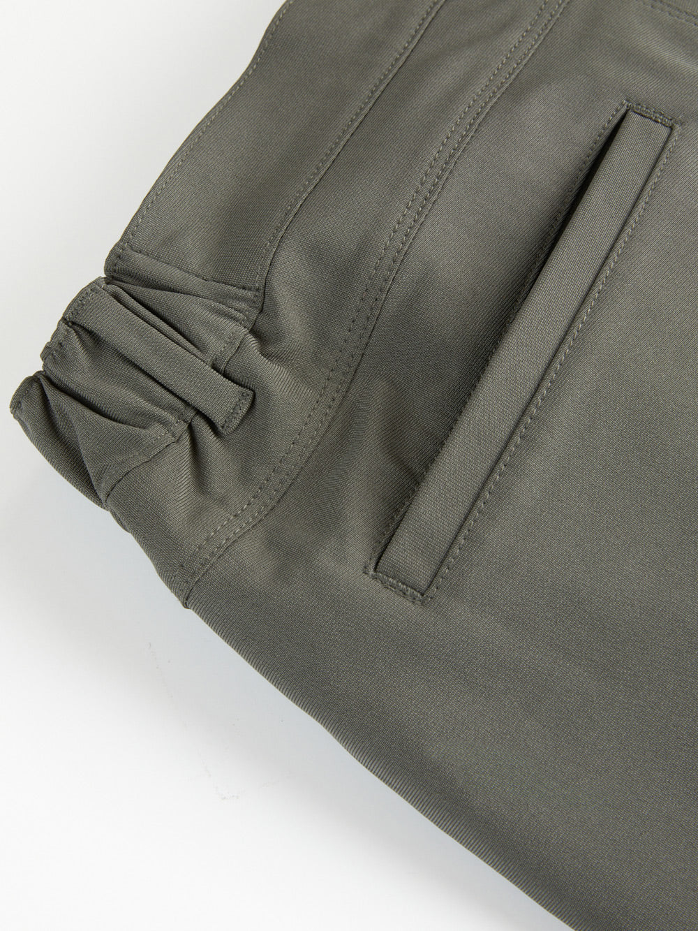 AO Jogger Tall  Cast Iron Slim-fit Versaknit™