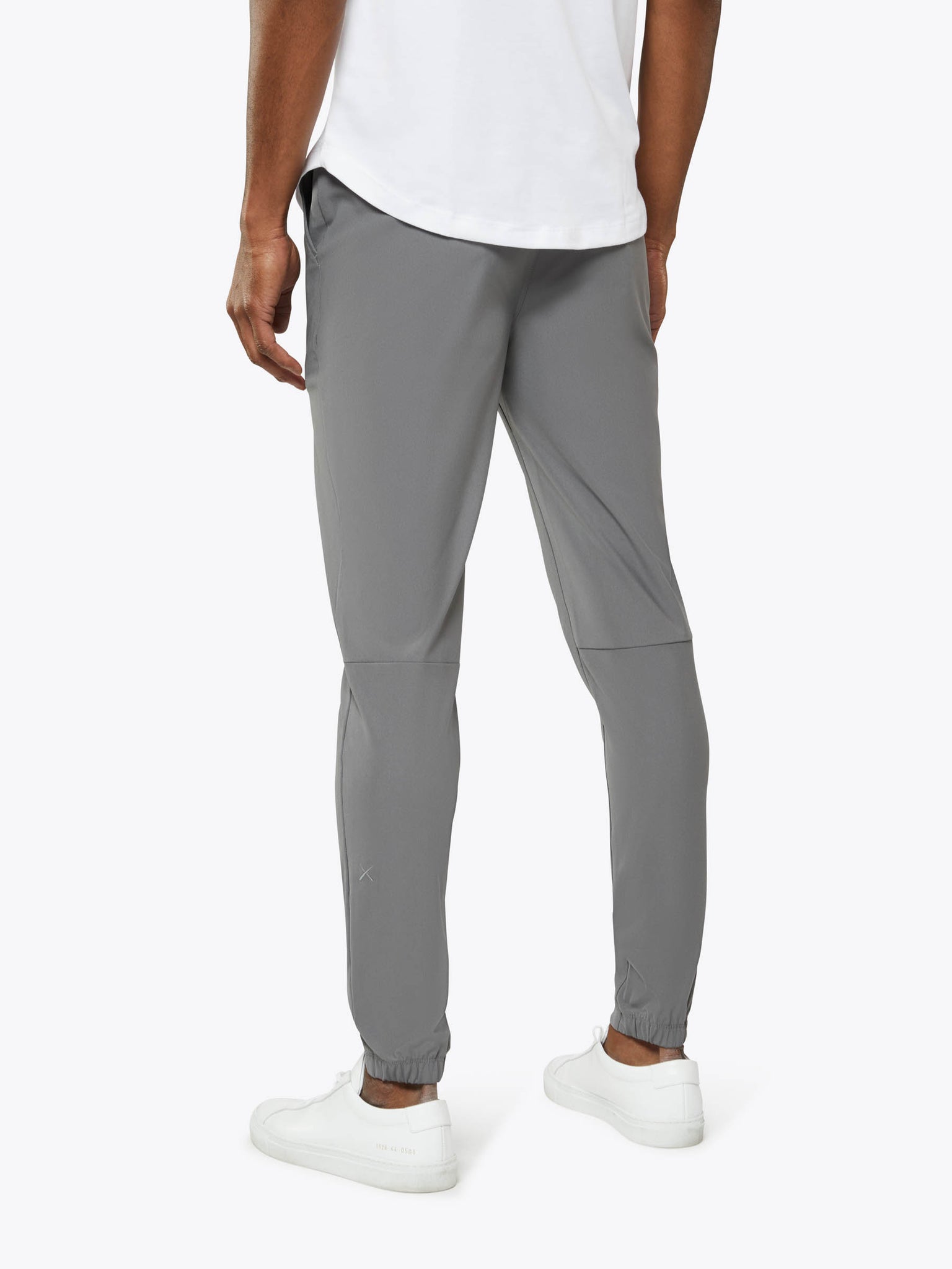 AO Jogger Tall  Cast Iron Slim-fit Versaknit™