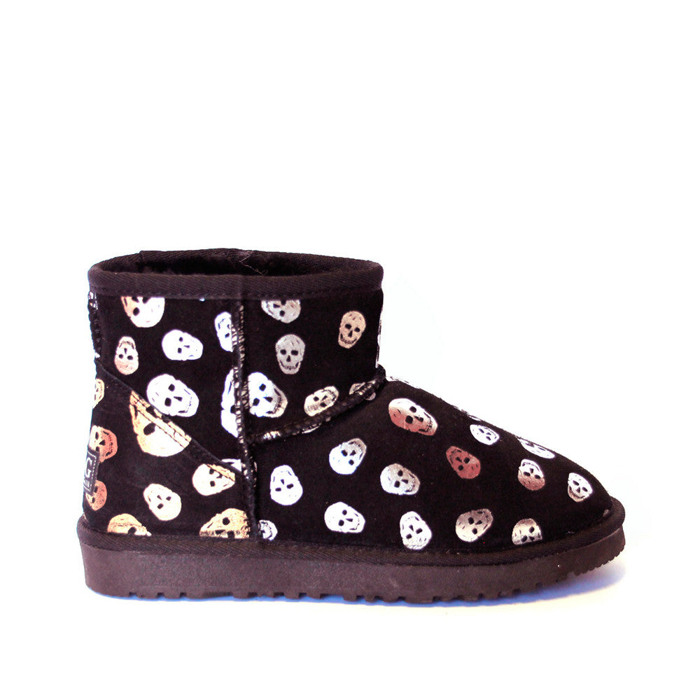 i love ugg skull boots