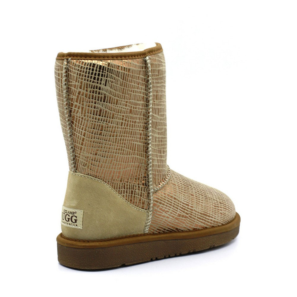 light tan uggs