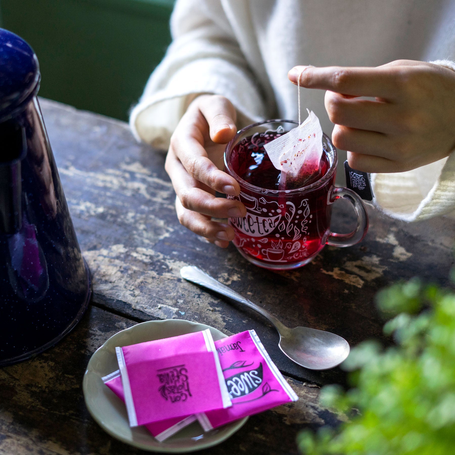 15 Beneficios y Propiedades del té de Hibisco (Infusión de Jamaica)