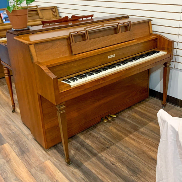 1964 wurlitzer spinet piano