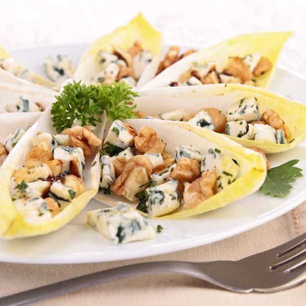 Endives with Blue cheese and walnuts