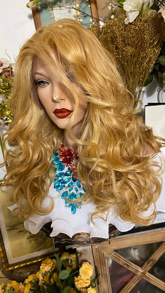 CARINA |Voluminous curls layered 22” lace front wig w/ 13x6 Frontal Multi parting