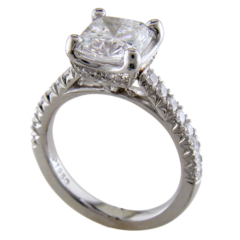 brilliant cushion cut diamond