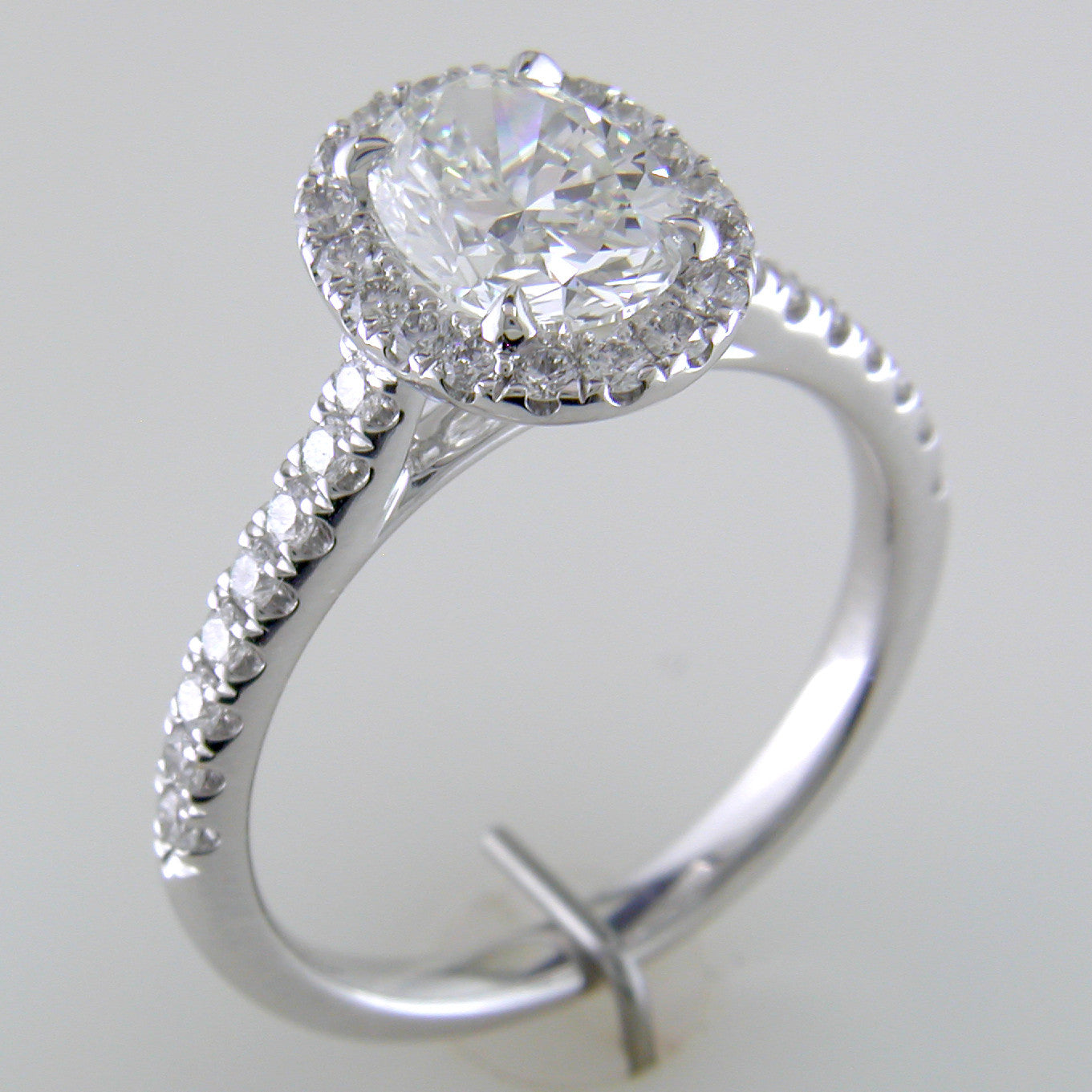 Oval Brilliant 1.30 carat Forevermark Halo Engagement Ring Platinum ...
