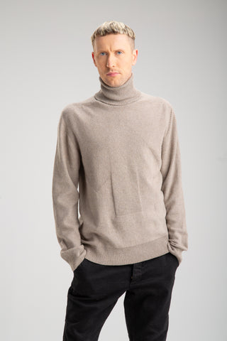 Reet Aus seamless sweater for men