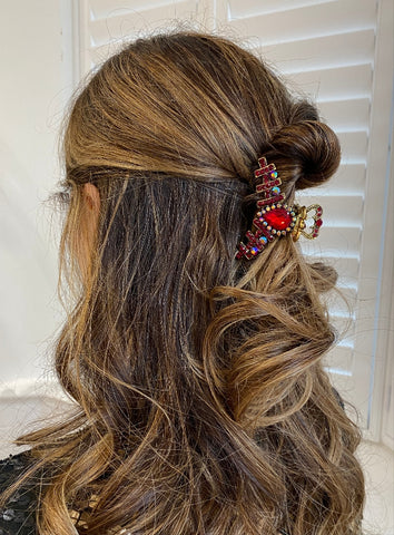 Christmas-Hairstyles-Red-Jewelled-Hair-Claw