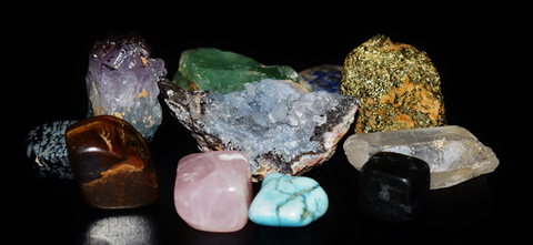 several types of healing crystals