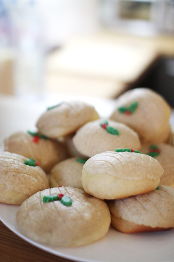 dégustation conchas à la vente de Noël Voguette Paris