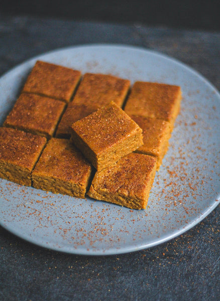 Pumpkin spice cashew butter fudge bars 