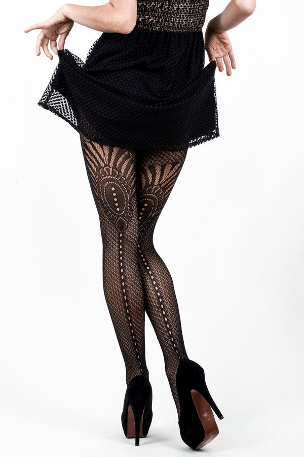 Black fitted dress, stockings with seams and lacquered pins - Fashion Tights