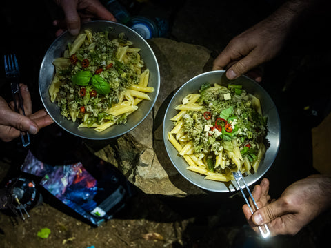 campers pantry hiking food recipe pesto pasta with chicken