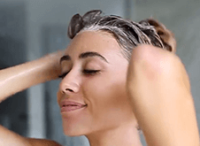 WOW Skin Science Miracle 10-in-1 Shampoo step1