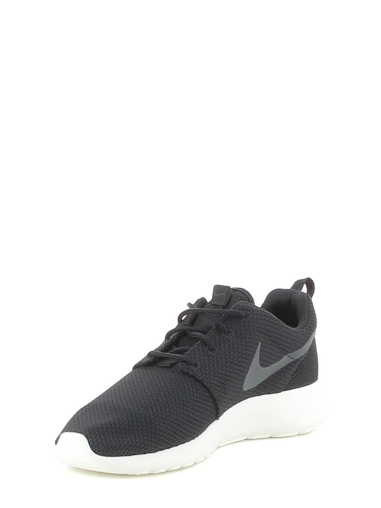 roshe one total black