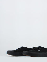 vans authentic total black