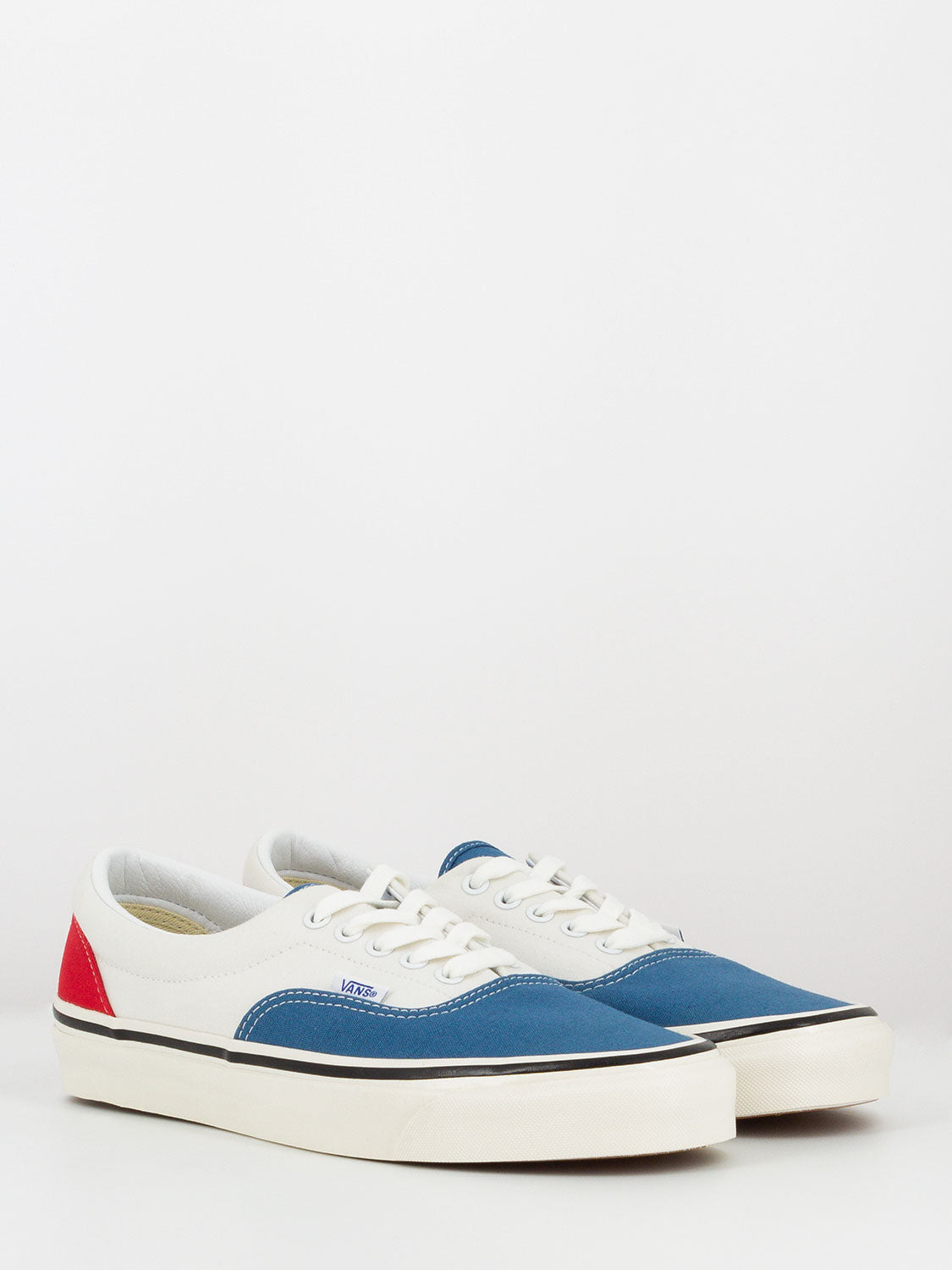 vans era navy