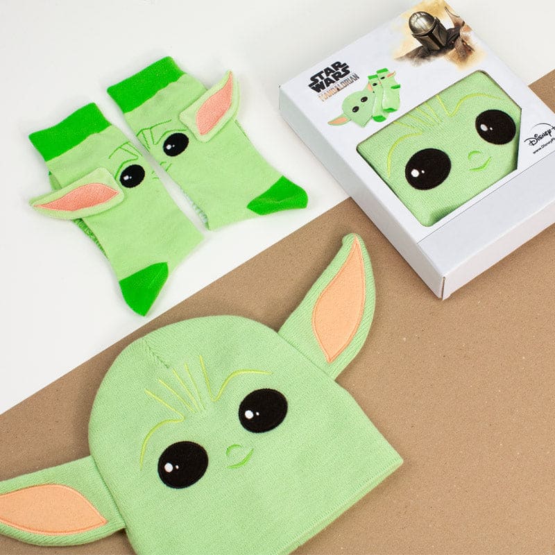 Official Star Wars The Mandalorian The Child / Baby Yoda Gift Set (Beanie + Socks)